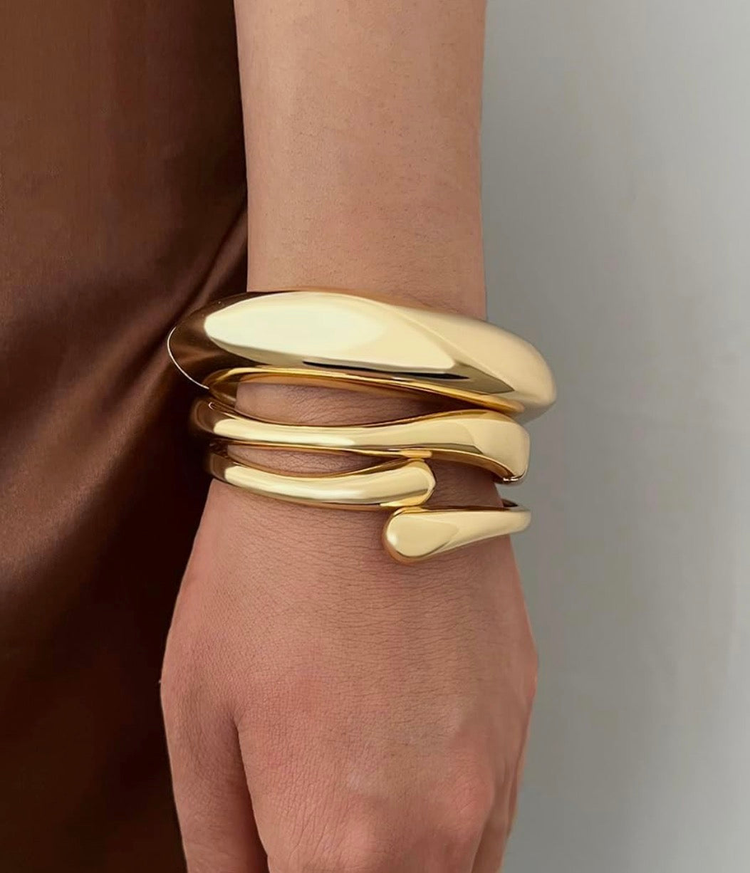 The Aure Sculpted Gold Cuff Set