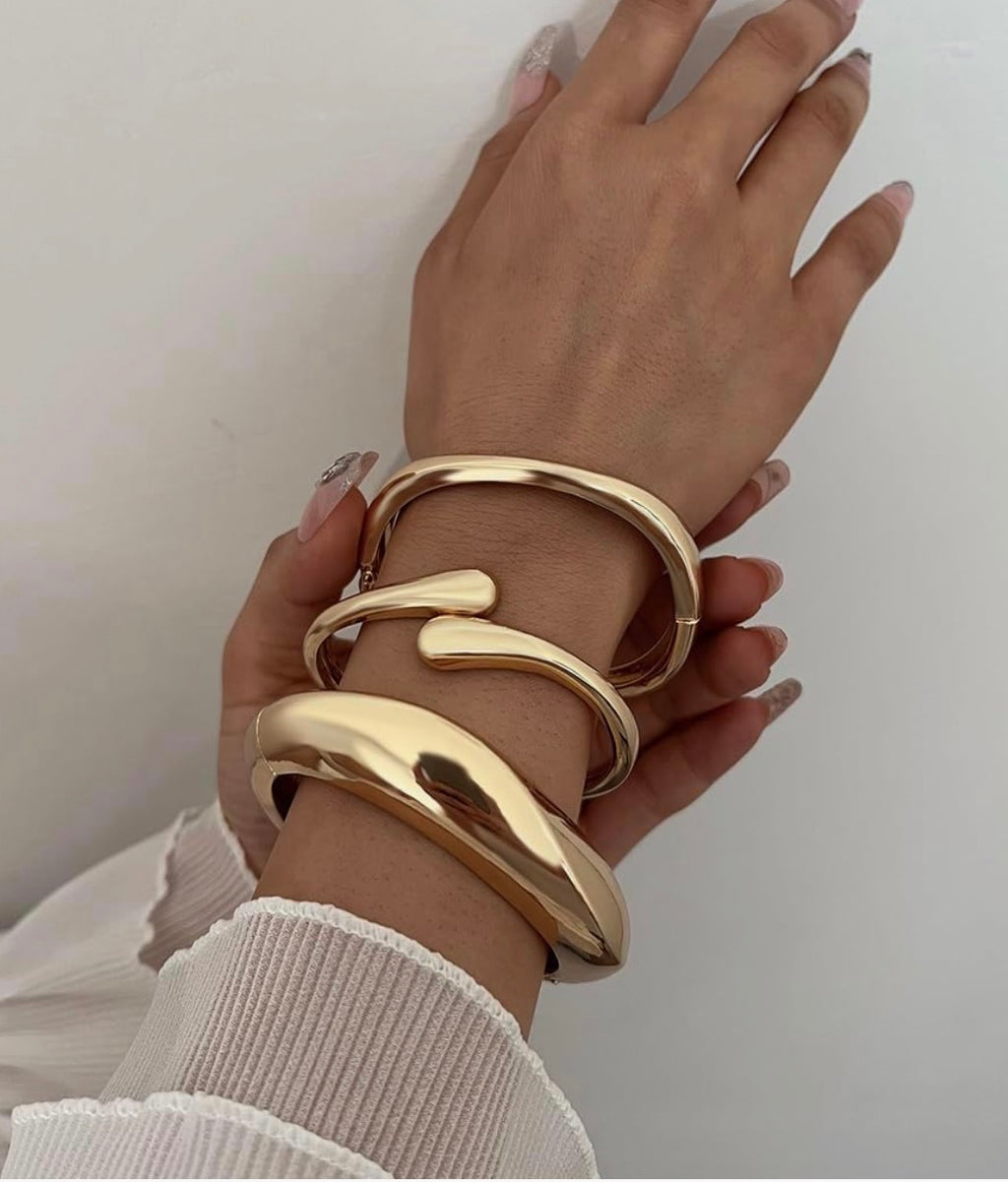 The Aure Sculpted Gold Cuff Set